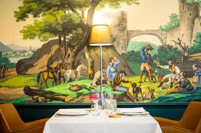 Restaurant ou autre lieu de restauration dans l'établissement Hôtel Restaurant Gastronomique La Huchette