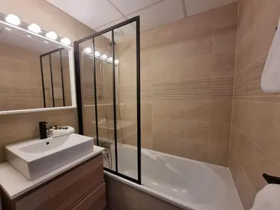 Salle de bains dans l'établissement City Loft Apparthotel
