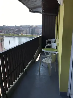 Balcon ou terrasse dans l'établissement Le Villeneuve