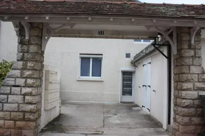 Plan de l'établissement Studio Dijon entre fac hopital et centre