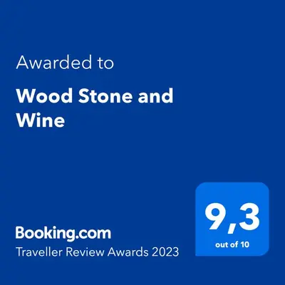 Certificat, récompense, panneau ou autre document affiché dans l'établissement Wood Stone and Wine