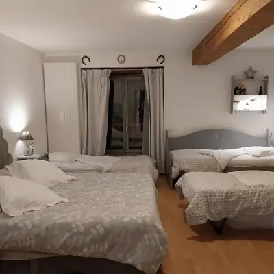 Chambre d'Hôtes Familiale la Jument Grise