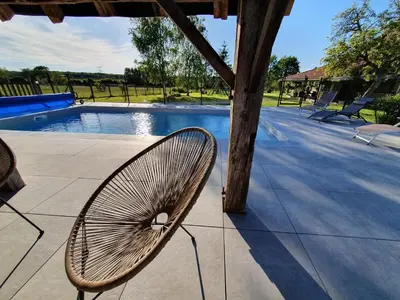 Piscine de l'établissement une Pause à la Campagne ou située à proximité