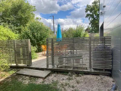 Jardin de l'établissement Atelier 2 - for 6 people with shared pool