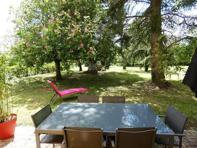 Jardin de l'établissement Le Clos De Quintaine Gîtes de Charme