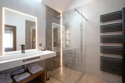 Salle de bains dans l'établissement Nuits aux Sources