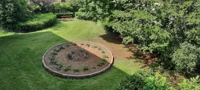 Jardin de l'établissement Chez Joëlle et Daniel