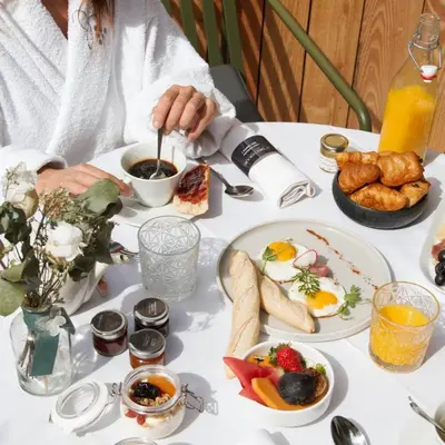 Nourriture dans l'hôtel ou à proximité