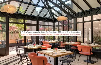 Restaurant ou autre lieu de restauration dans l'établissement Maison des Ducs