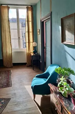 Coin salon dans l'établissement L'ancienne comédie