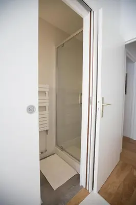 Salle de bains dans l'établissement Aubertine
