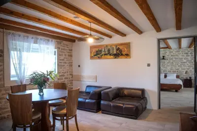 Coin salon dans l'établissement Domaine des jardins de la Saône