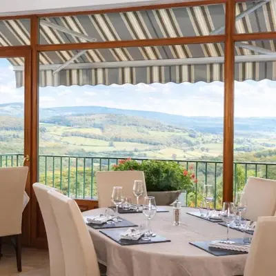 Logis Hôtel-Restaurant Au Vieux Morvan