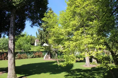 Jardin de l'établissement Logis Des Trois Maures