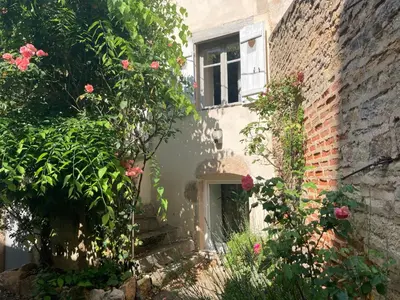 Jardin de l'établissement GITE Home Bacchus