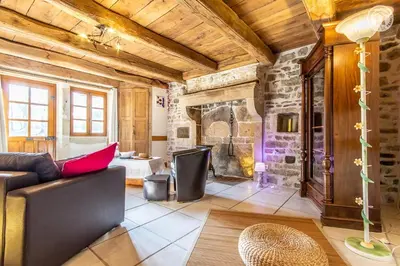 Coin salon dans l'établissement Gite 1 Les Perrières 6 personnes Bourgogne Maison entre Autun et Le Creusot TGV Maymard Yannick
