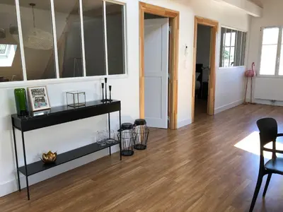 Cuisine ou kitchenette dans l'établissement Le Loft Deveney-Mars