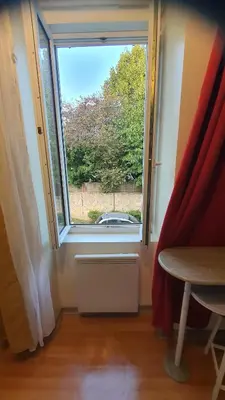 Balcon ou terrasse dans l'établissement Charmant Studio proche Faculté CHU prix imbattable