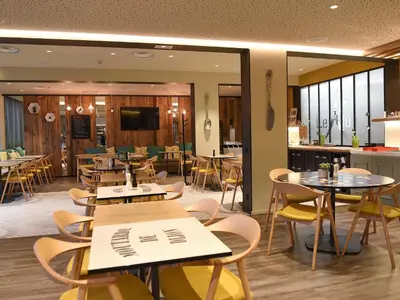 Restaurant ou autre lieu de restauration dans l'établissement ibis Dijon Gare