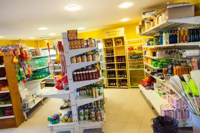 Supermarché ou boutique de le camping ou à proximité