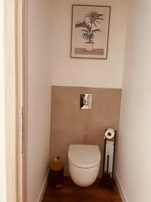 Salle de bains dans l'établissement Logement B / Clos des Saunières