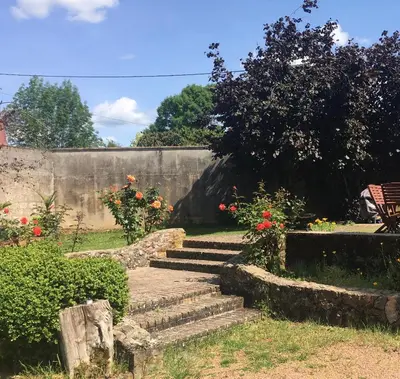Jardin de l'établissement Augustodun'Home