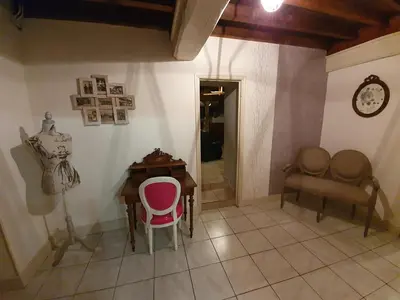 Coin salon dans l'établissement le coq du morvan