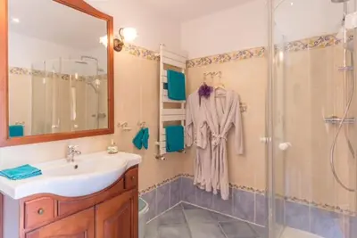 Salle de bains dans l'établissement La Vigne du Pont