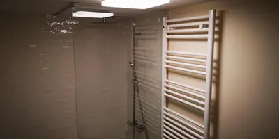 Salle de bains dans l'établissement Ancien moulin Créancey