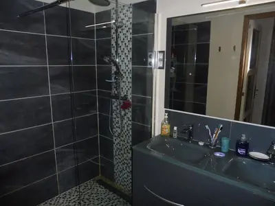 Salle de bains dans l'établissement Chambre d'hôtes des 3 ifs