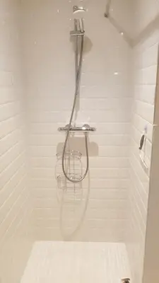 Salle de bains dans l'établissement les chambres de Marthe