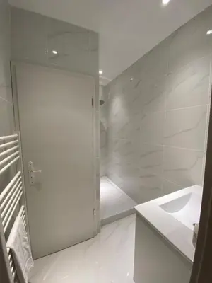 Salle de bains dans l'établissement Le Nid du Faubourg