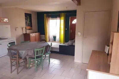 Cuisine ou kitchenette dans l'établissement Gîte cosy 2 à 5 personnes