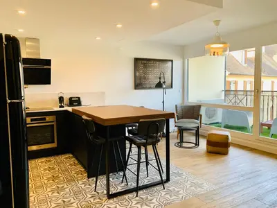 Cuisine ou kitchenette dans l'établissement Les Trois B - Hypercentre de Beaune