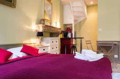 Cuisine ou kitchenette dans l'établissement Appartement - Petit Buffon