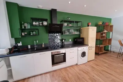 Cuisine ou kitchenette dans l'établissement La Paulée à Pommard