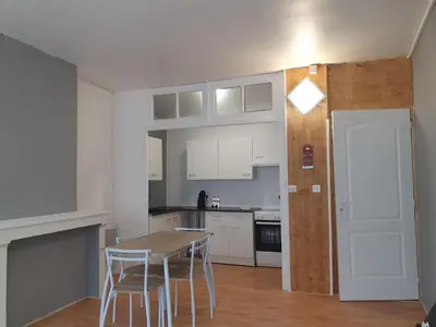 Cuisine ou kitchenette dans l'établissement Appartement VanSuly