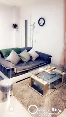 Coin salon dans l'établissement Eyssam d’or