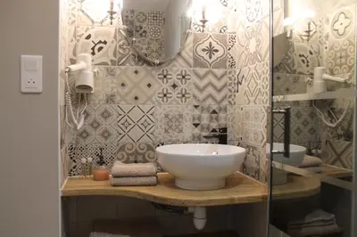 Salle de bains dans l'établissement La Levriere d'Arc les Gray Chambre D'hotes