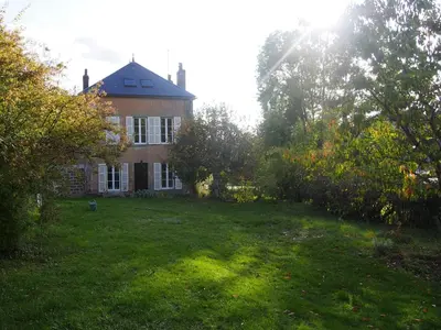 Jardin de l'établissement Les Vergers de Cussy