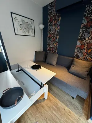 Coin salon dans l'établissement Trois Six Vendée B