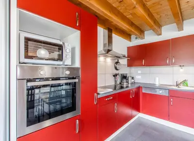 Cuisine ou kitchenette dans l'établissement Domaine Joseph LAFARGE Wine Resort WineMaker House La maison du Vigneron