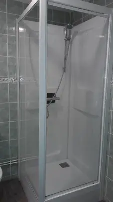 Salle de bains dans l'établissement Le Maryland