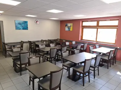 Restaurant ou autre lieu de restauration dans l'établissement LE CHAPON BRESSAN