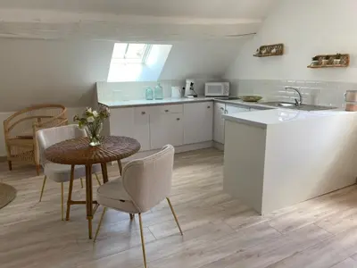 Cuisine ou kitchenette dans l'établissement Au coin des Hospices