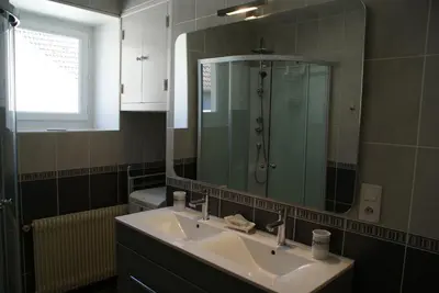 Salle de bains dans l'établissement Escapade bourguignonne