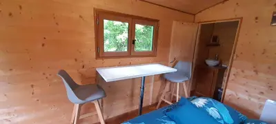Coin salon dans l'établissement Roulotte verte