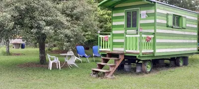 Jardin de l'établissement Roulotte verte