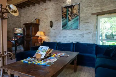 Coin salon dans l'établissement La Dominotte