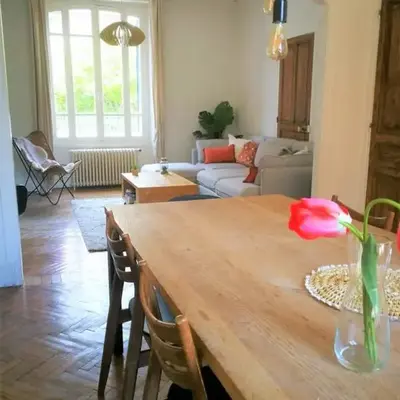 Charmante maison bourguignonne avec grand jardin et parking